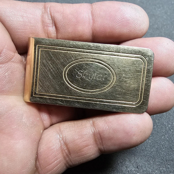 Vintage Gold Tone Money Clip Engraved "SKYLAR" 2" × 1" Unbranded  shows signs of - Picture 1 of 8